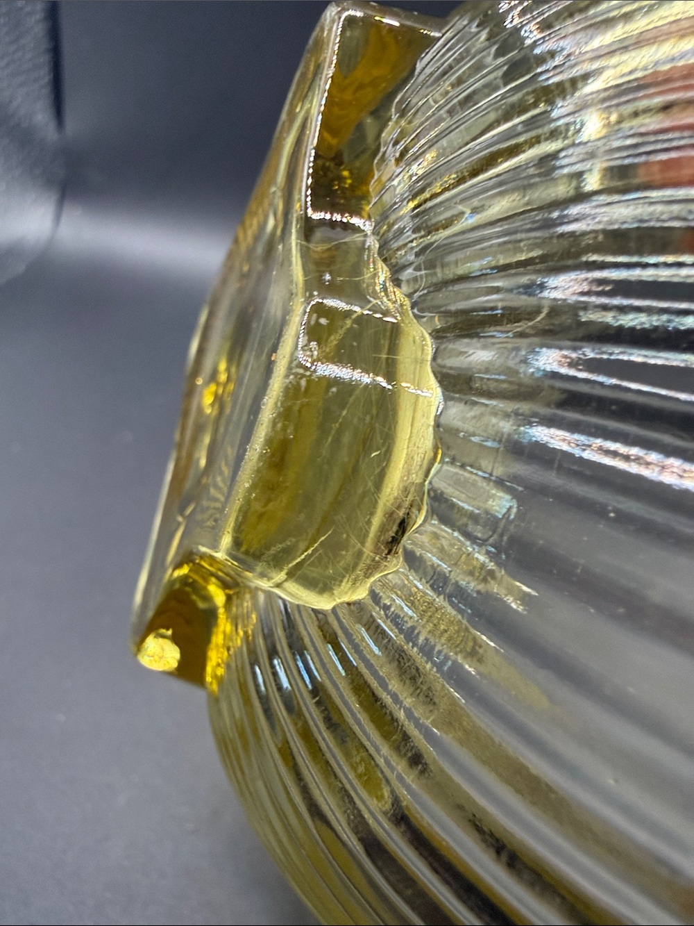 Depression Glass Footed Nesting Bowls - Picture 13 of 14
